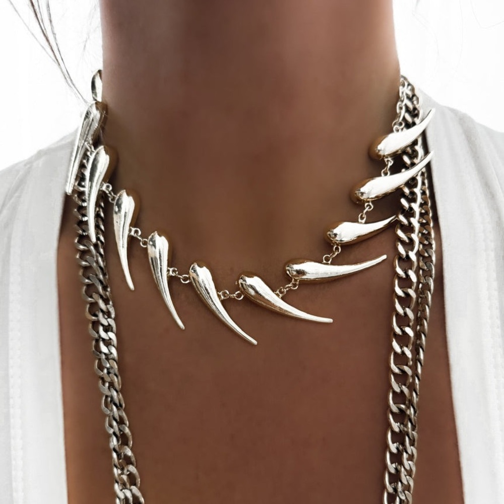 New Pebby Forevee Teardrop Spike Punk Statement Necklace - Picture 12 of 15